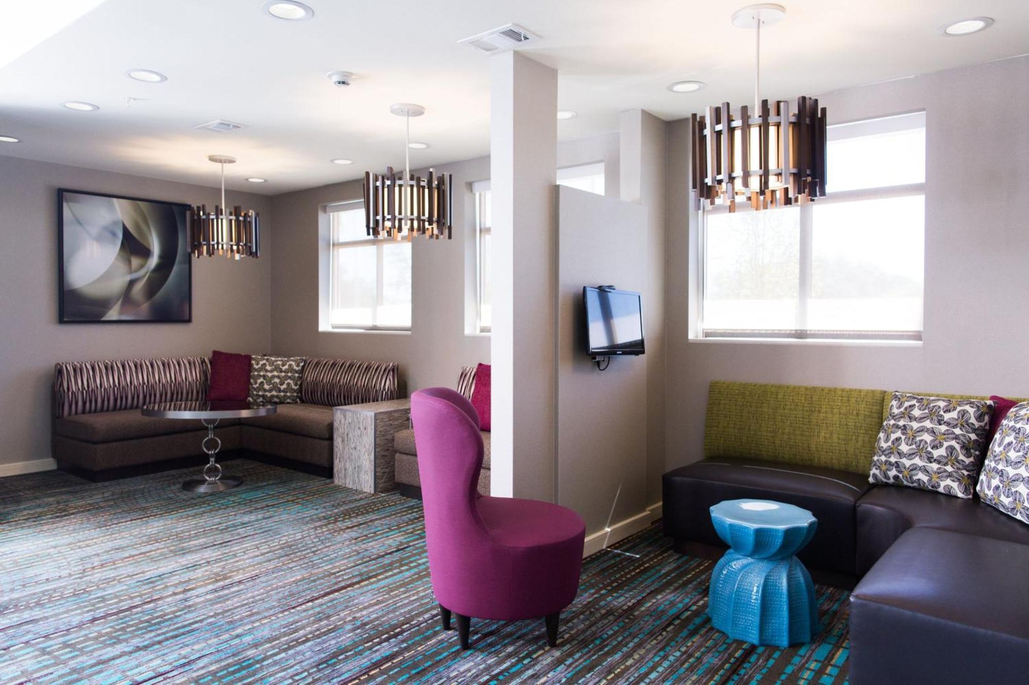 Hotel By Marriott Northwest Oklahoma City